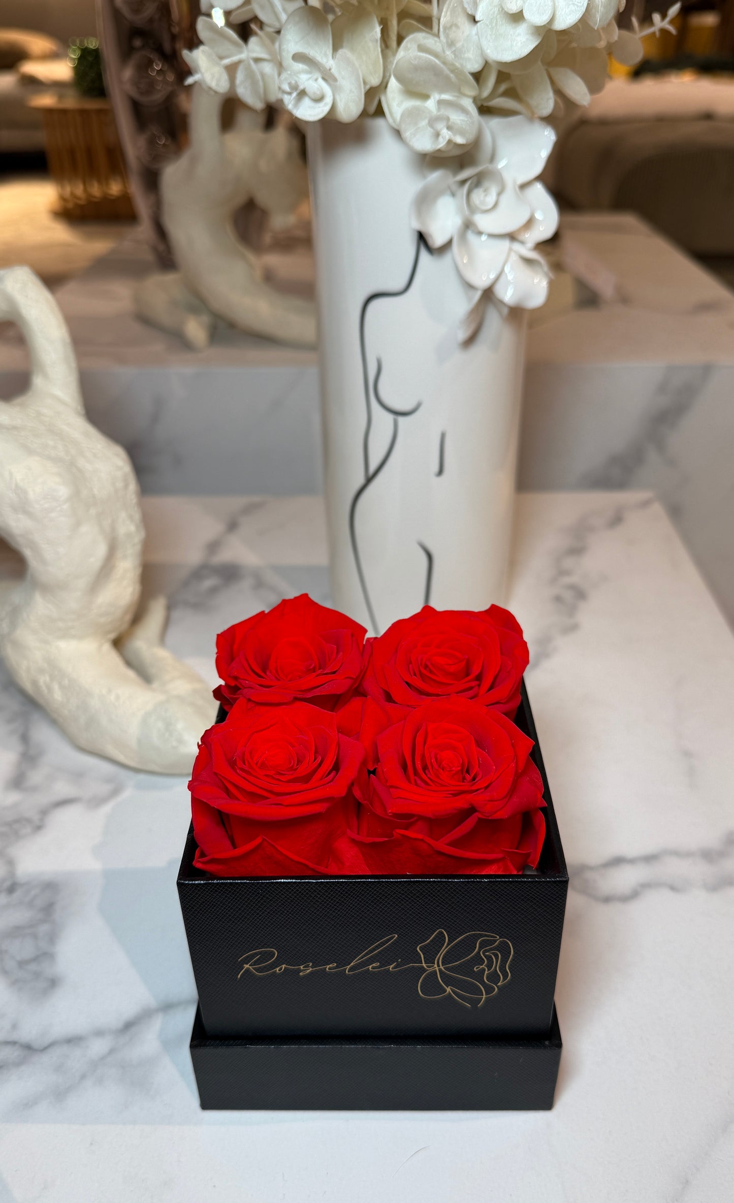 Infinity Rosen - 4 echte Rosen in der Box, Konservierte Rosen, Geschenk (rot weiß rosa)